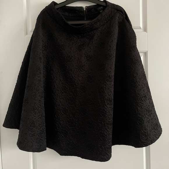 Guess Jacket and matching skirt - Picture 3 of 6